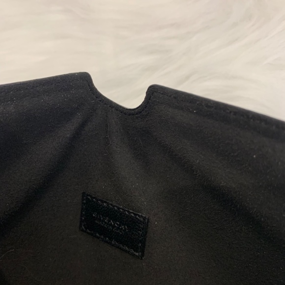 Givenchy itablet case - Picture 2 of 4